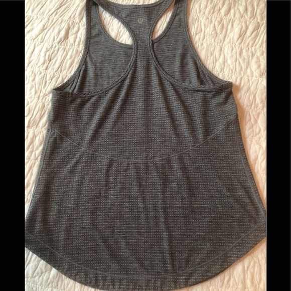 Lululemon tank - Picture 3 of 4